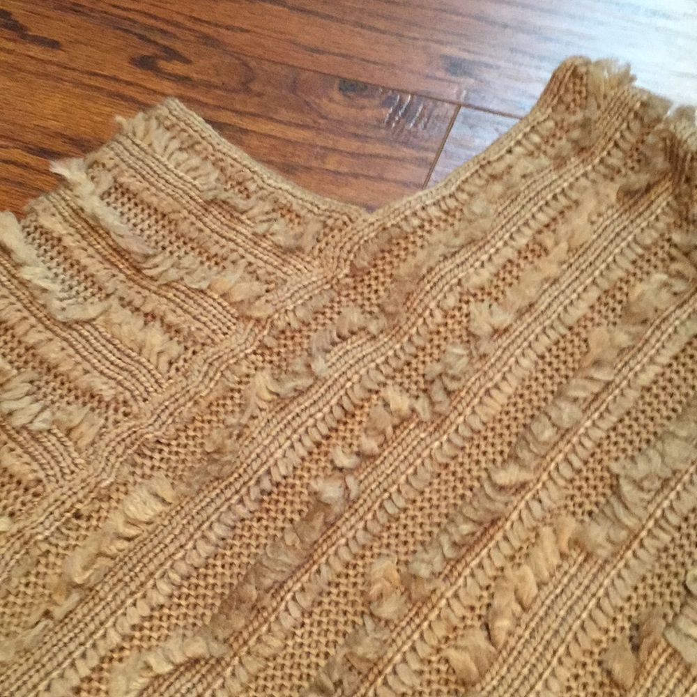 Perfect Poncho! - Picture 5 of 5